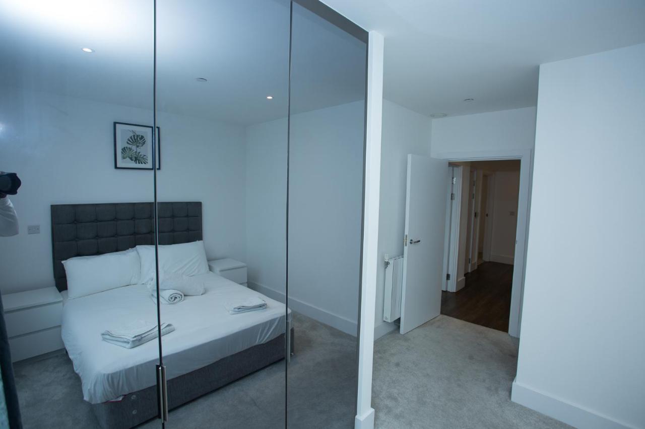 High View Two Bedroom In Woolwich * Londra